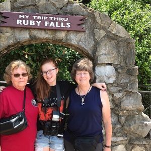 Meet your Posher, Beverly